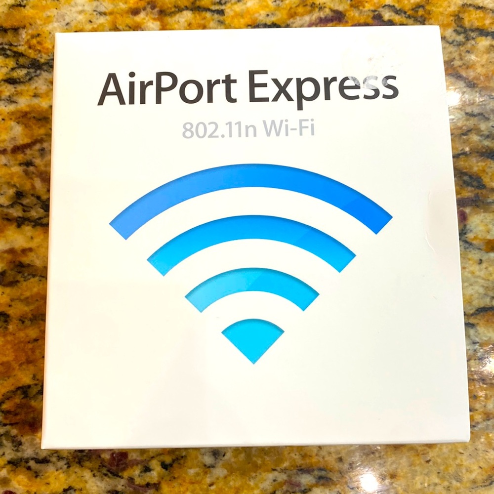 NEW - Apple AirPort Express